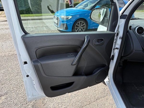 Used Nissan NV250 2020 for sale - 75683092: Photo 9