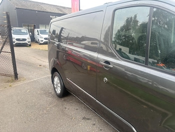 Used Ford Transit Custom 2018 for sale - 76312690: Photo 2