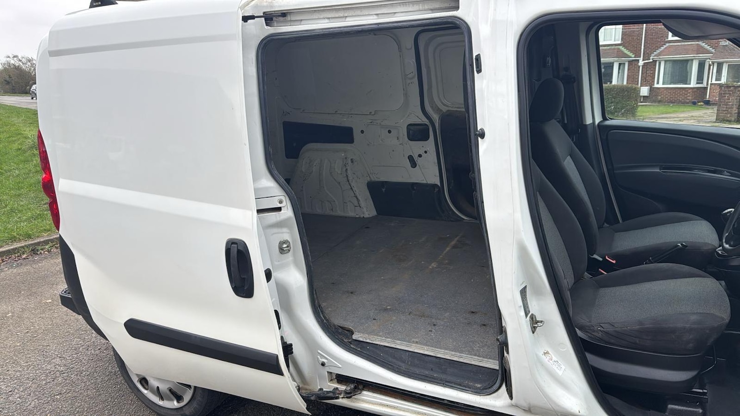 Used Fiat Doblo 2014 for sale - 77631306: Photo 4