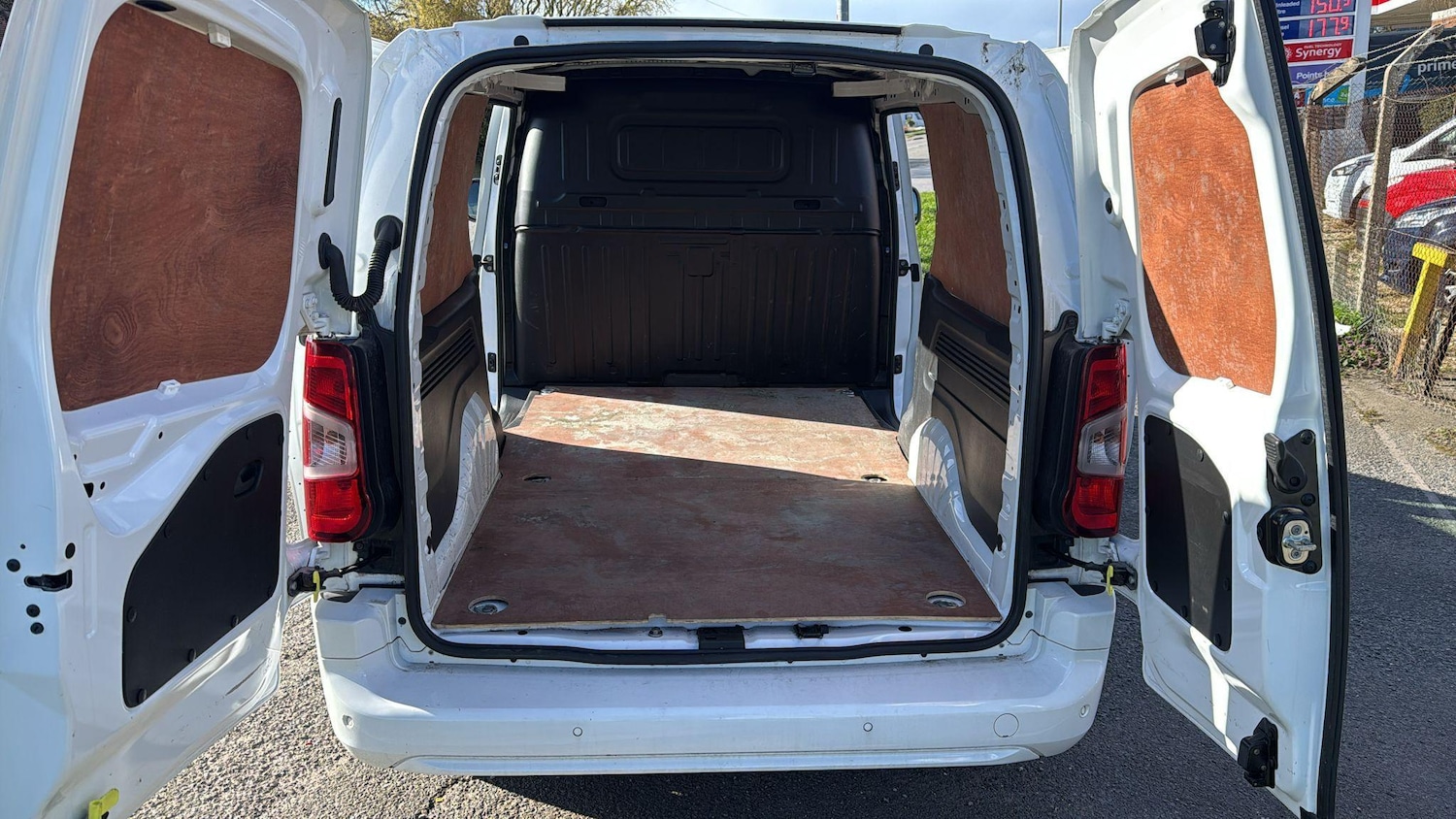 Used Vauxhall Combo 2020 for sale - 77976017: Photo 4