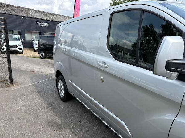 Used Ford Transit Custom 2020 for sale - 75346647: Photo 2