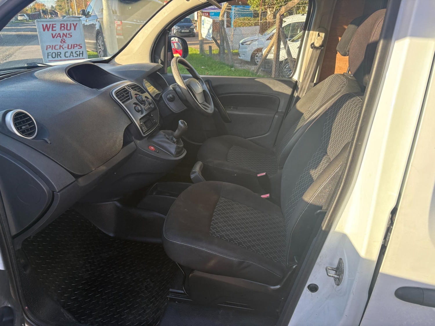 Used Renault Kangoo 2015 for sale - 76421928: Photo 16