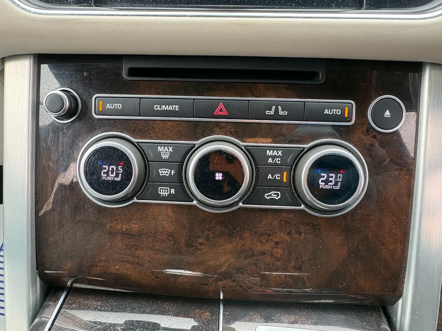 Used Land Rover Range Rover 2016 for sale - 77791676: Photo 45