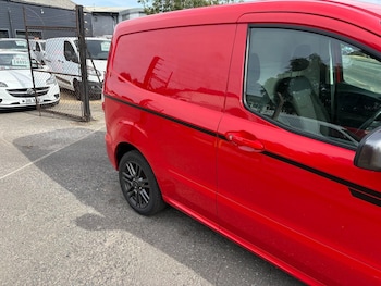 Used Ford Transit Courier 2021 for sale - 79408581: Photo
