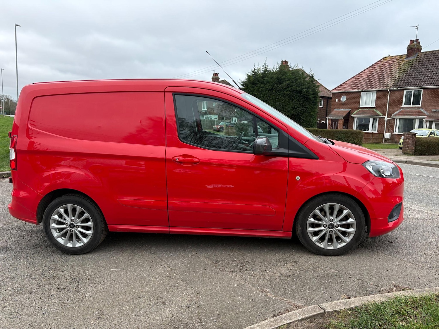 Used Ford Transit Courier 2021 for sale - 77679717: Photo 3