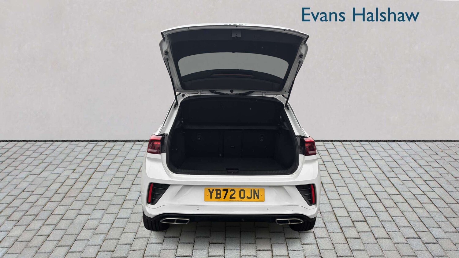 Used Volkswagen T-Roc 2023 for sale - 77859120: Photo 11