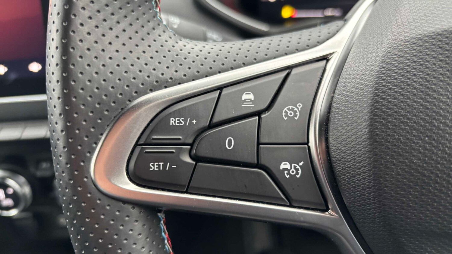 Used Renault Clio for sale - 77860578: Photo 16