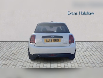 Used MINI Hatch 2018 for sale - 79118170: Photo
