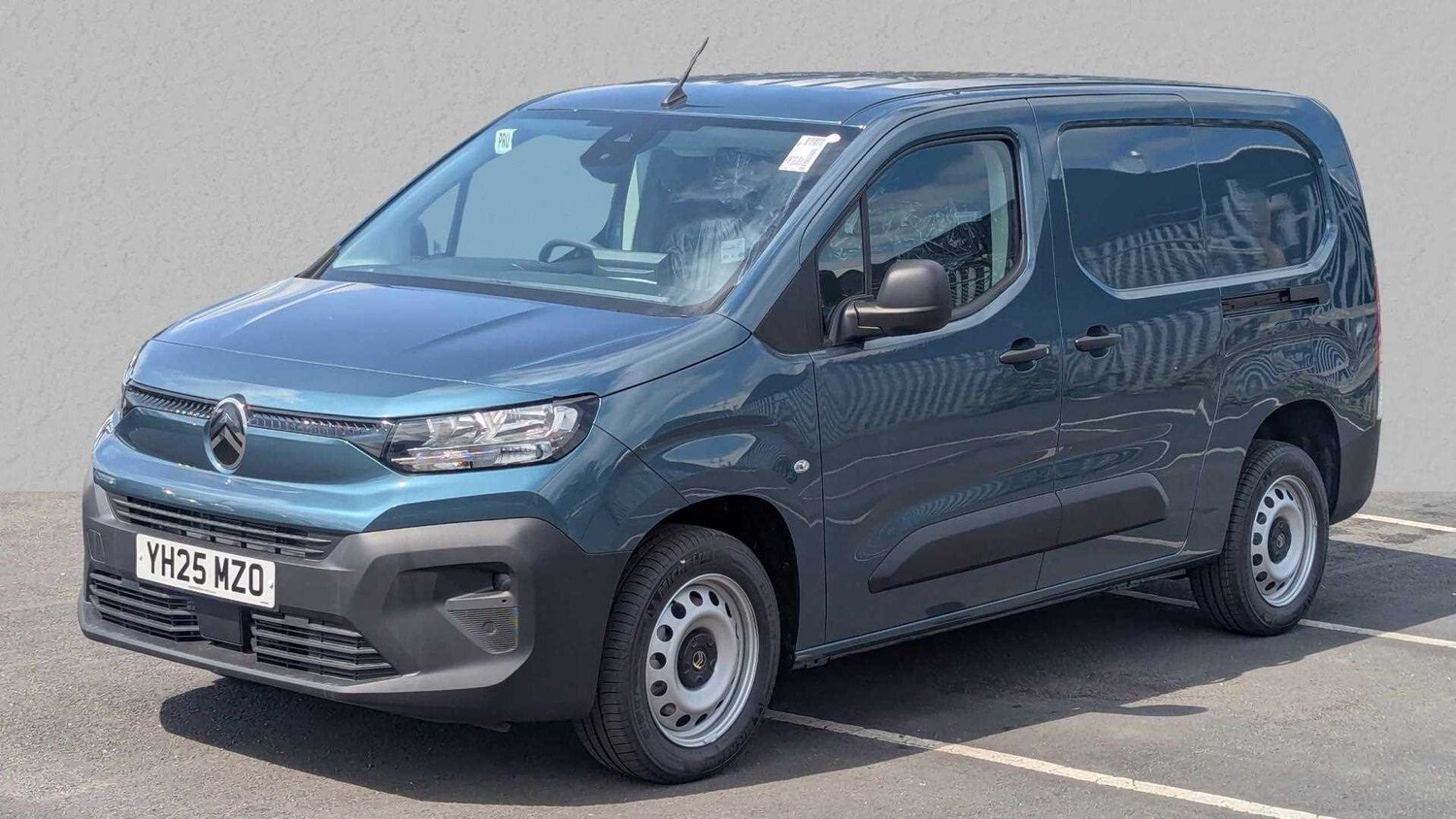 Used Citroen Berlingo 2025 for sale - 77859429: Photo 3