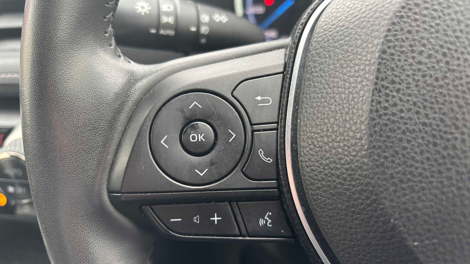 Used Toyota RAV4 2021 for sale - 77856632: Photo 16