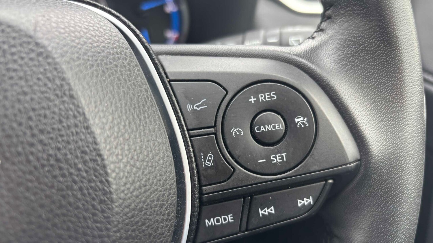 Used Toyota RAV4 2021 for sale - 77856632: Photo 18