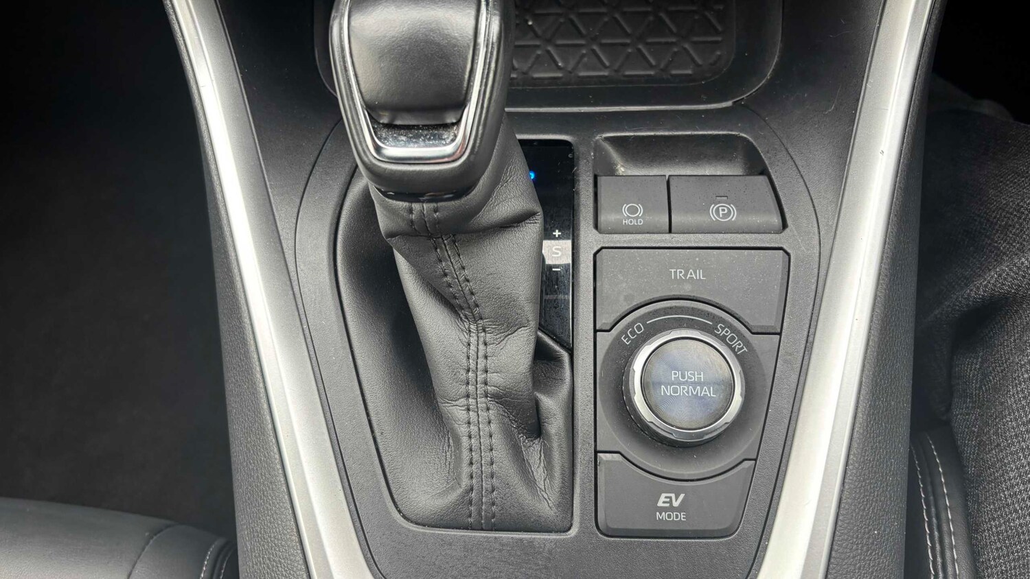 Used Toyota RAV4 2021 for sale - 77856632: Photo 21