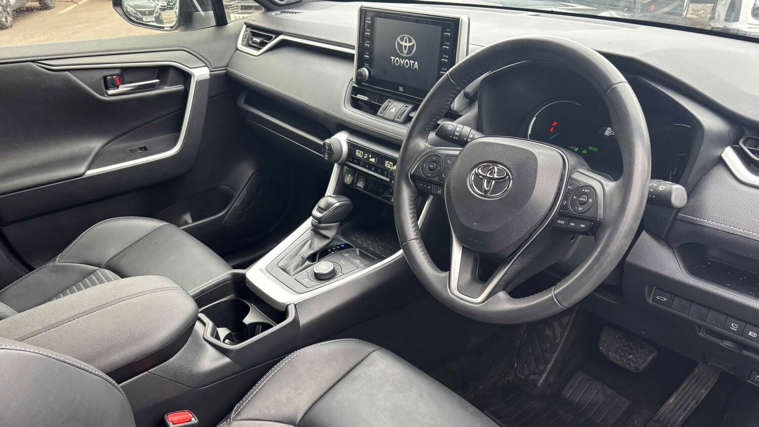 Used Toyota RAV4 2021 for sale - 77856632: Photo 9