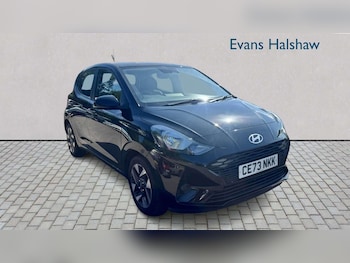 Used Hyundai i10 2023 for sale - 79524098: Photo