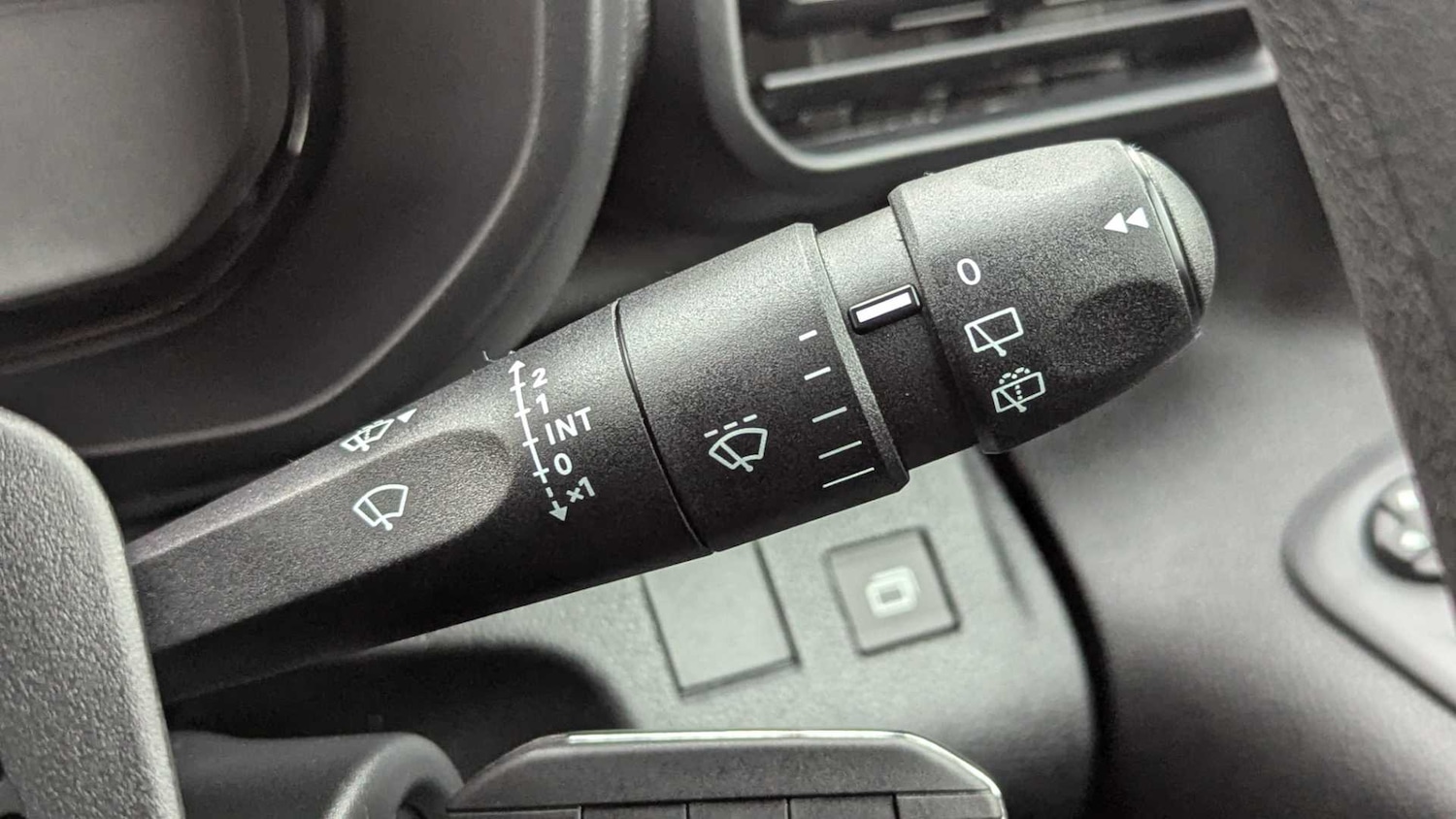 Used BMW 5 Series 2025 for sale - 77856645: Photo 17