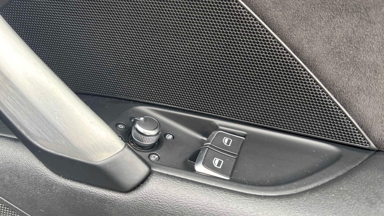 Used Audi TT for sale - 77861227: Photo 14