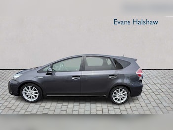 Used Toyota Prius+ 2020 for sale - 79377133: Photo