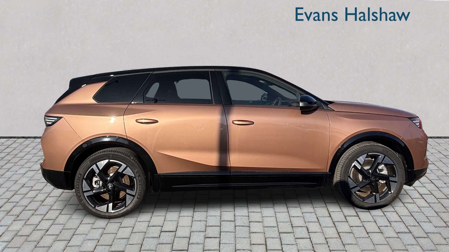 Used Vauxhall Grandland for sale - 77859427: Photo 2