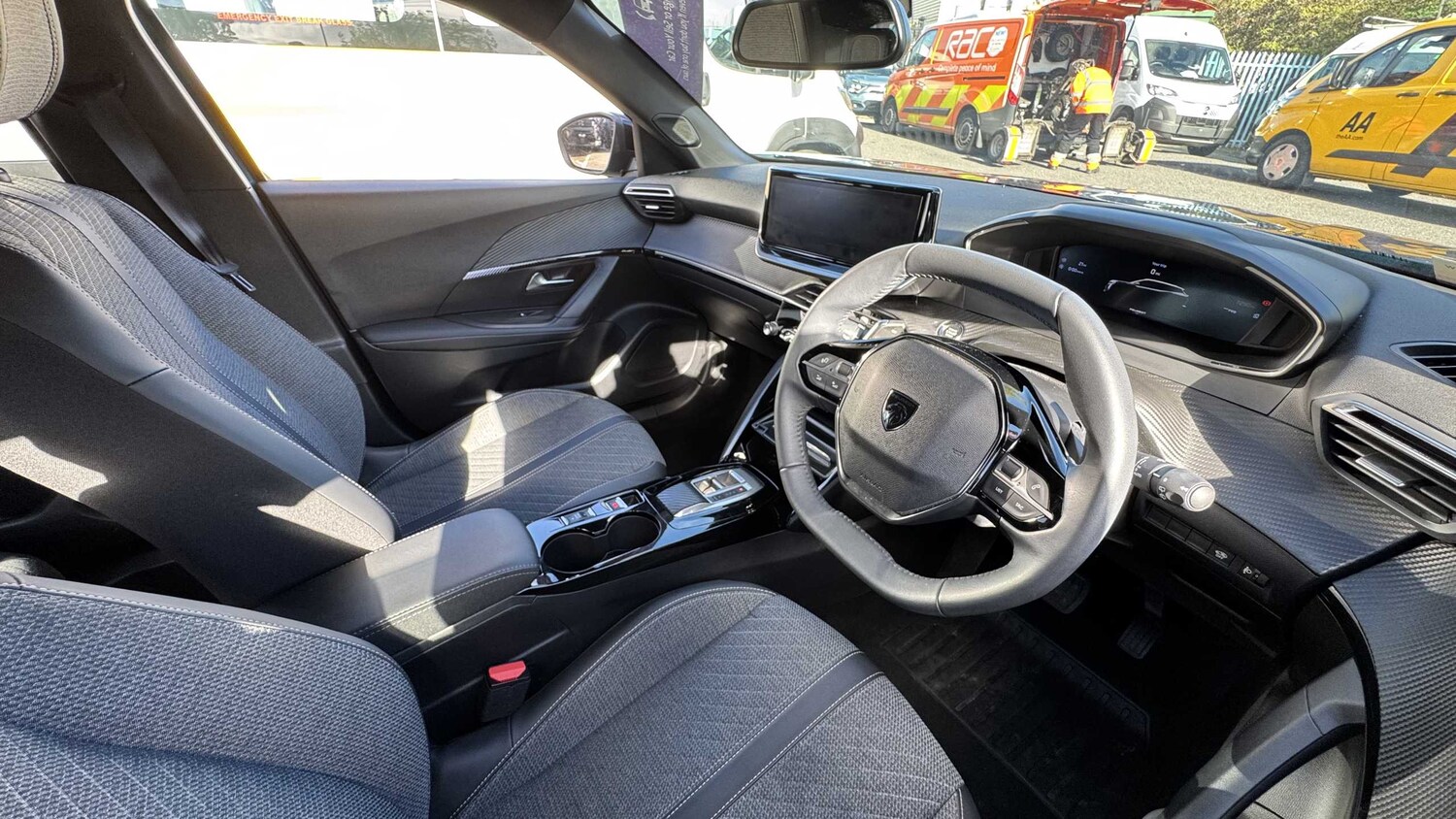 Used Peugeot 2008 2025 for sale - 77859065: Photo 16