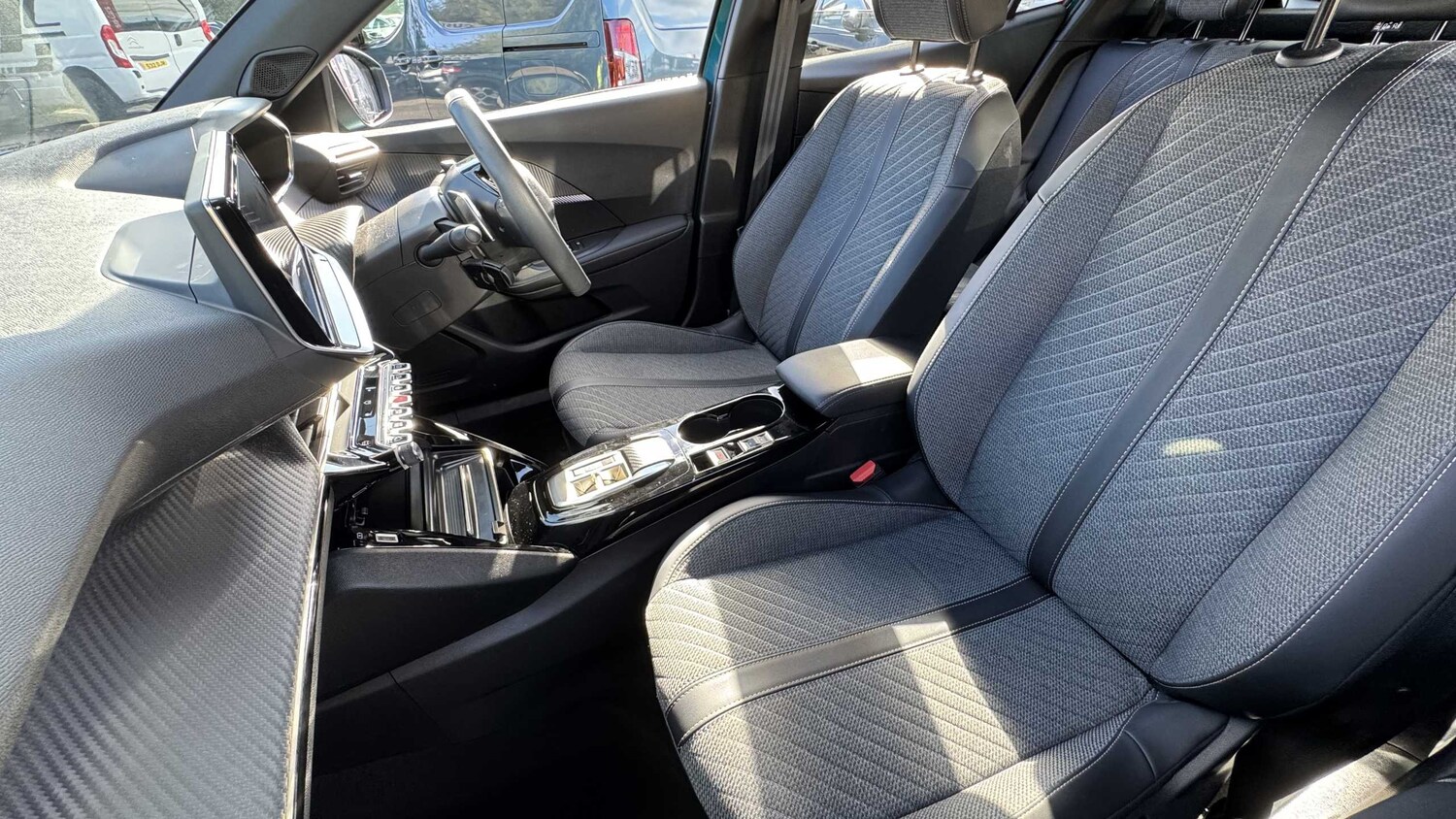 Used Peugeot 2008 2025 for sale - 77859065: Photo 23