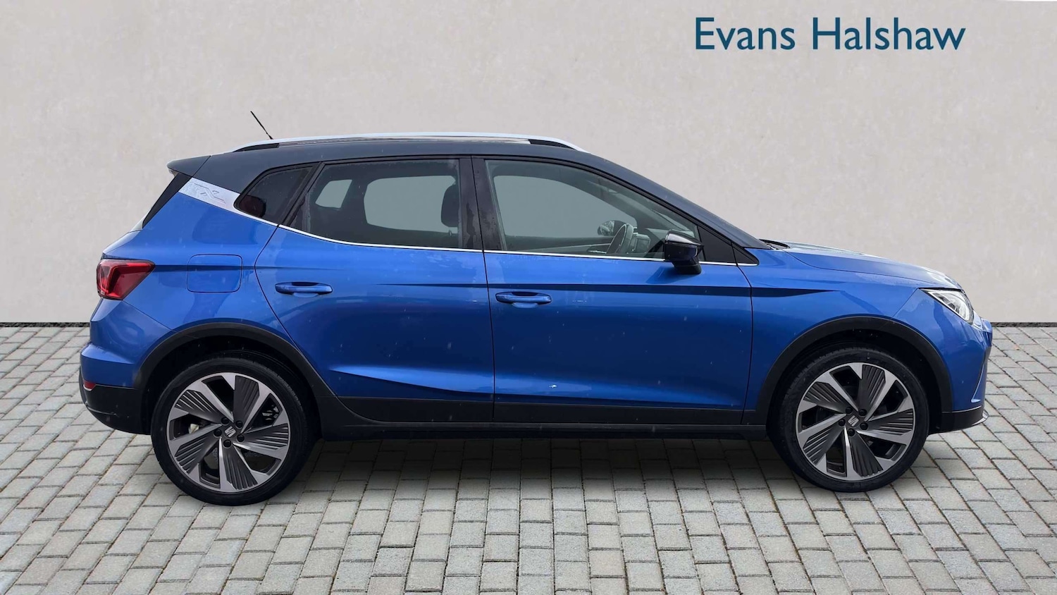 Used SEAT Arona for sale - 77860901: Photo 2