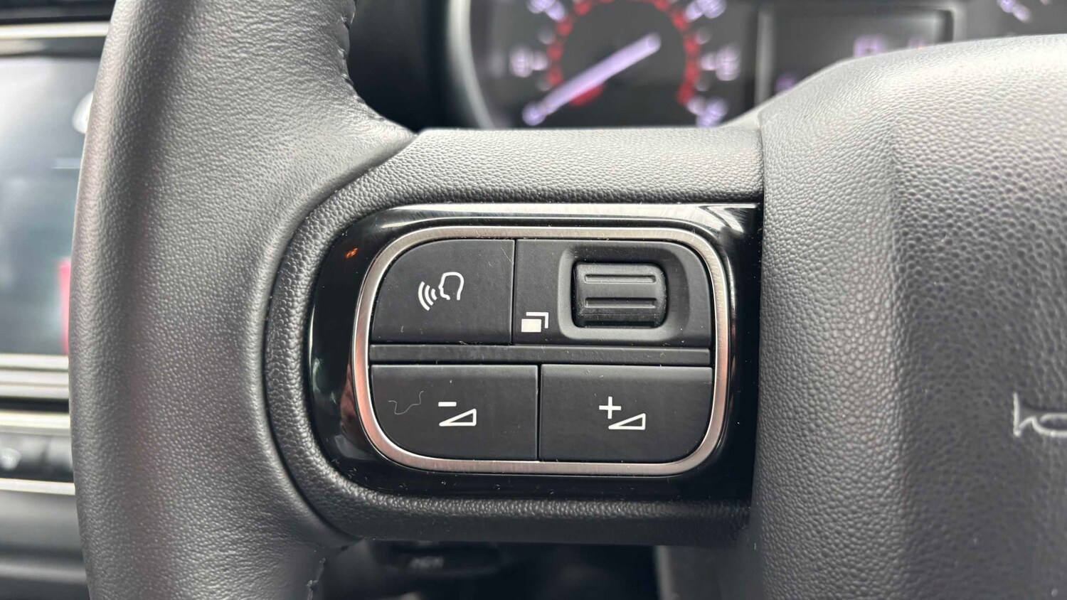 Used Citroen C3 Aircross for sale - 77861409: Photo 18