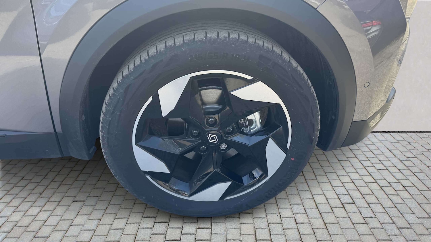 Used Renault Captur 2025 for sale - 78118779: Photo 3