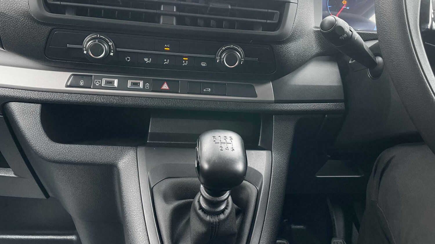 Used Peugeot Expert 2025 for sale - 77859424: Photo 17