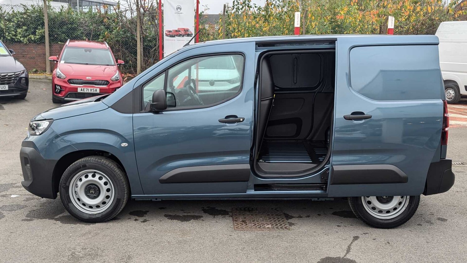 Used Citroen Berlingo 2025 for sale - 77972462: Photo 15