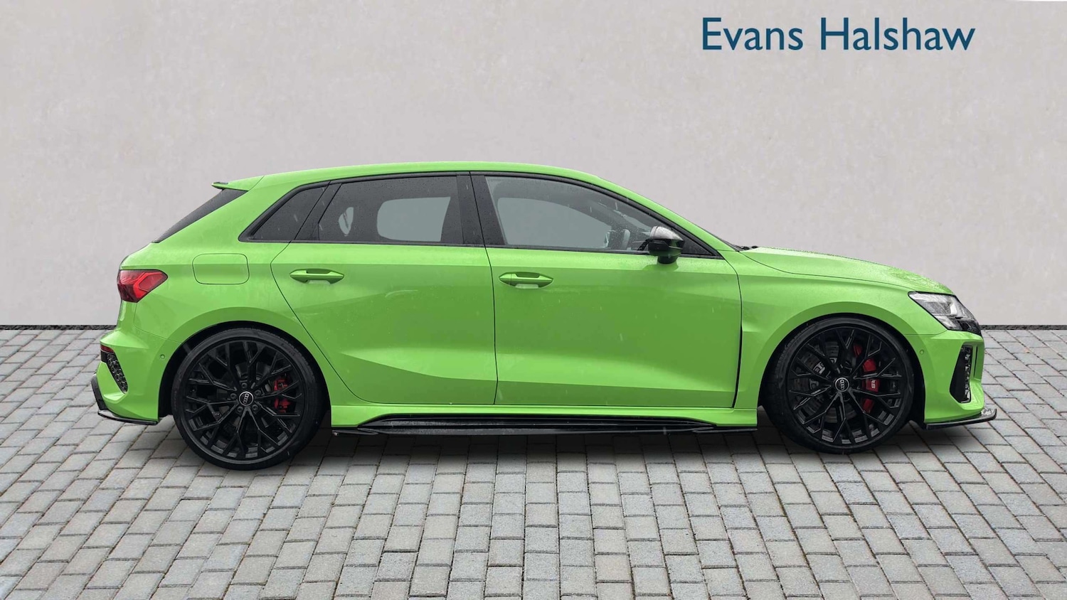 Used Audi RS3 2023 for sale - 78149075: Photo 2