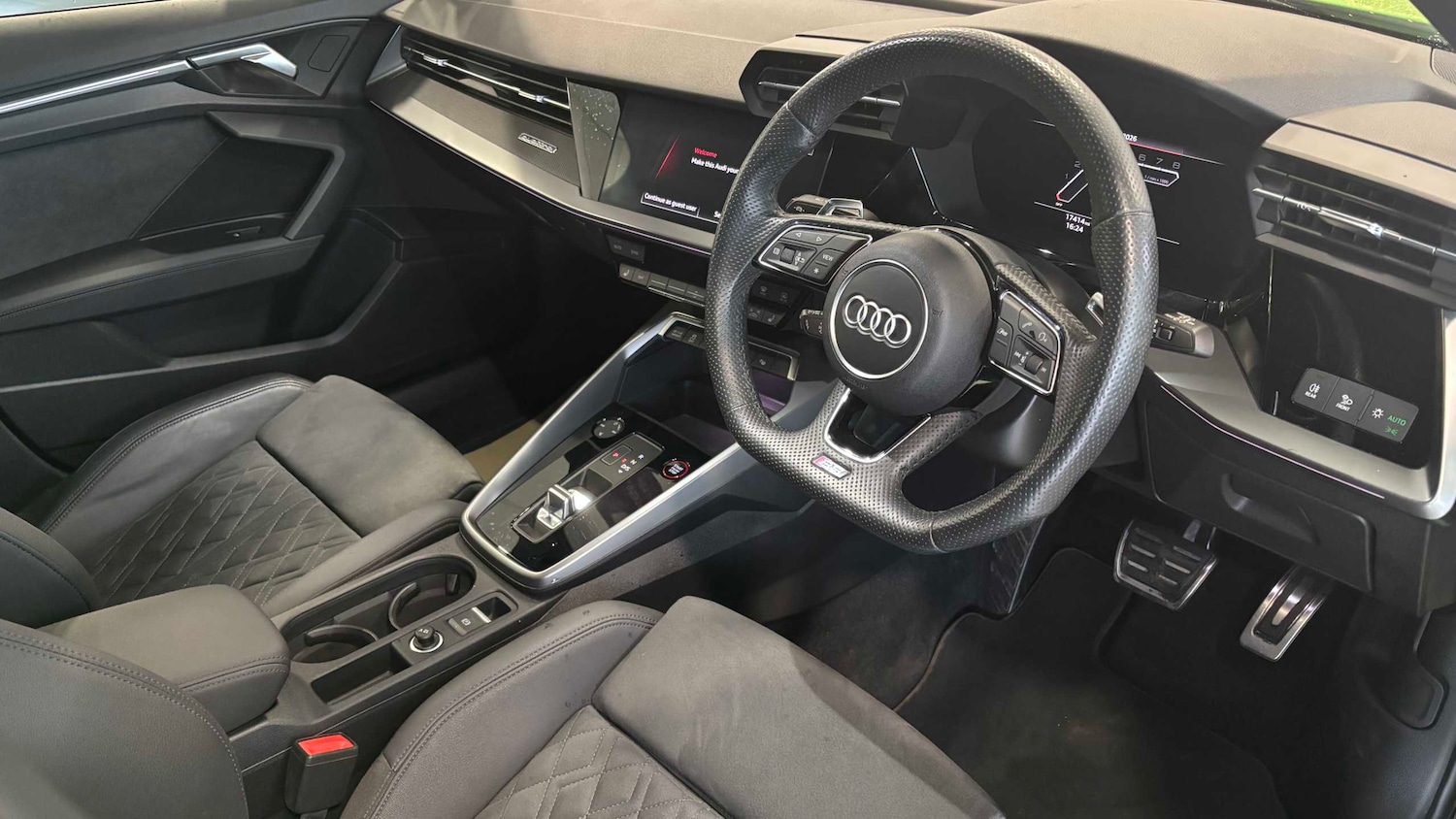 Used Audi RS3 2023 for sale - 78149075: Photo 8