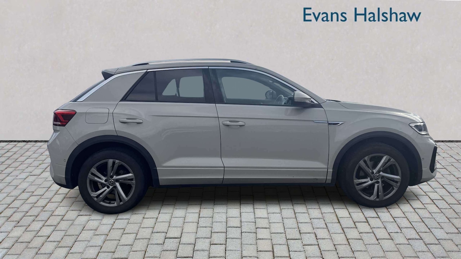 Used Volkswagen T-Roc 2022 for sale - 78208881: Photo 3