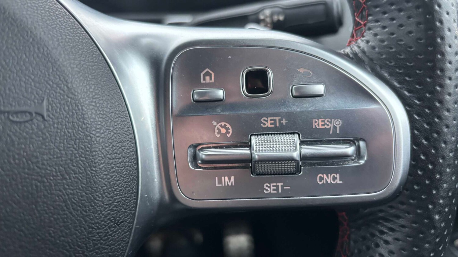 Used Mercedes-Benz GLB for sale - 77858143: Photo 22