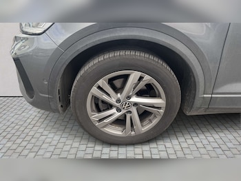 Used Volkswagen T-Roc 2023 for sale - 78104676: Photo