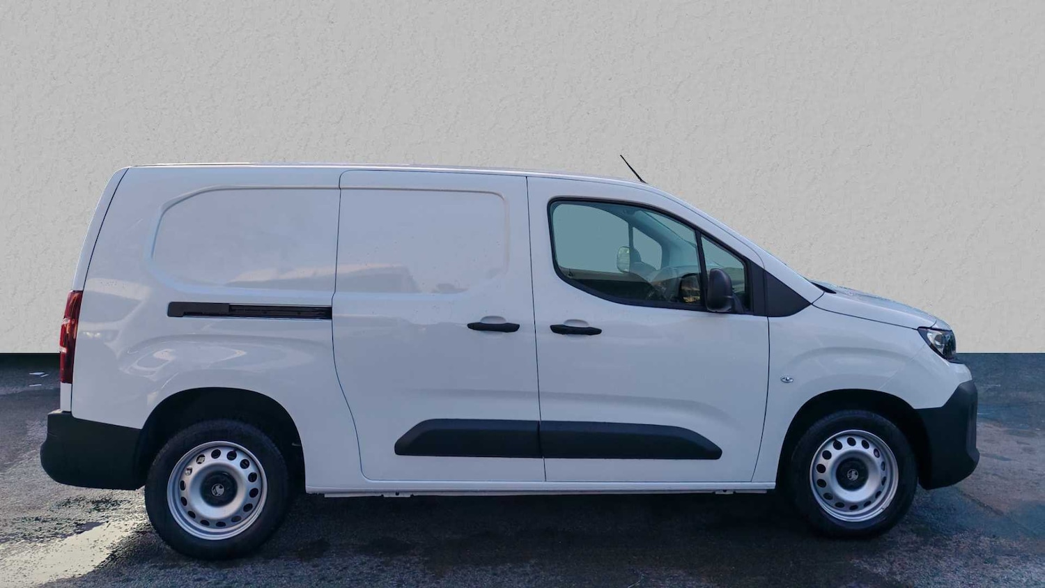 Used Vauxhall Combo 2024 for sale - 77857883: Photo 2