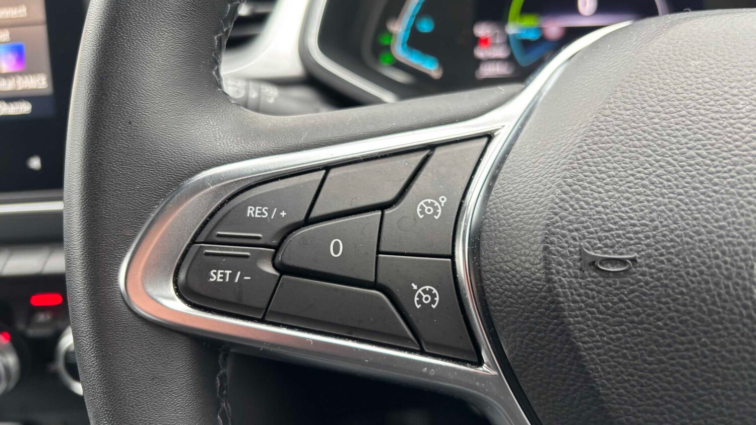 Used Renault Captur 2022 for sale - 77858860: Photo 15