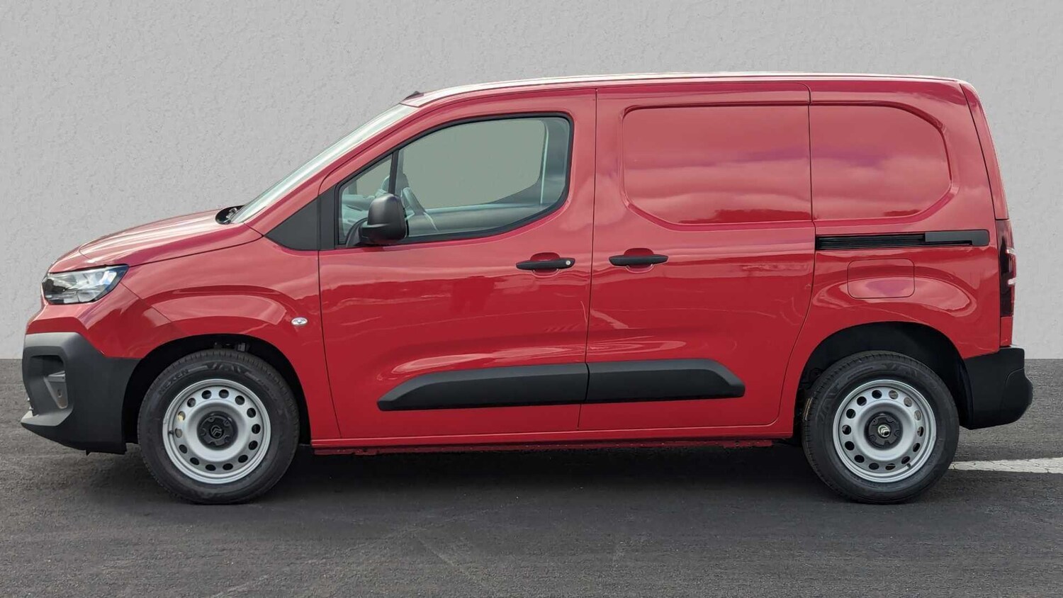 Used Citroen Berlingo 2025 for sale - 77856601: Photo 4