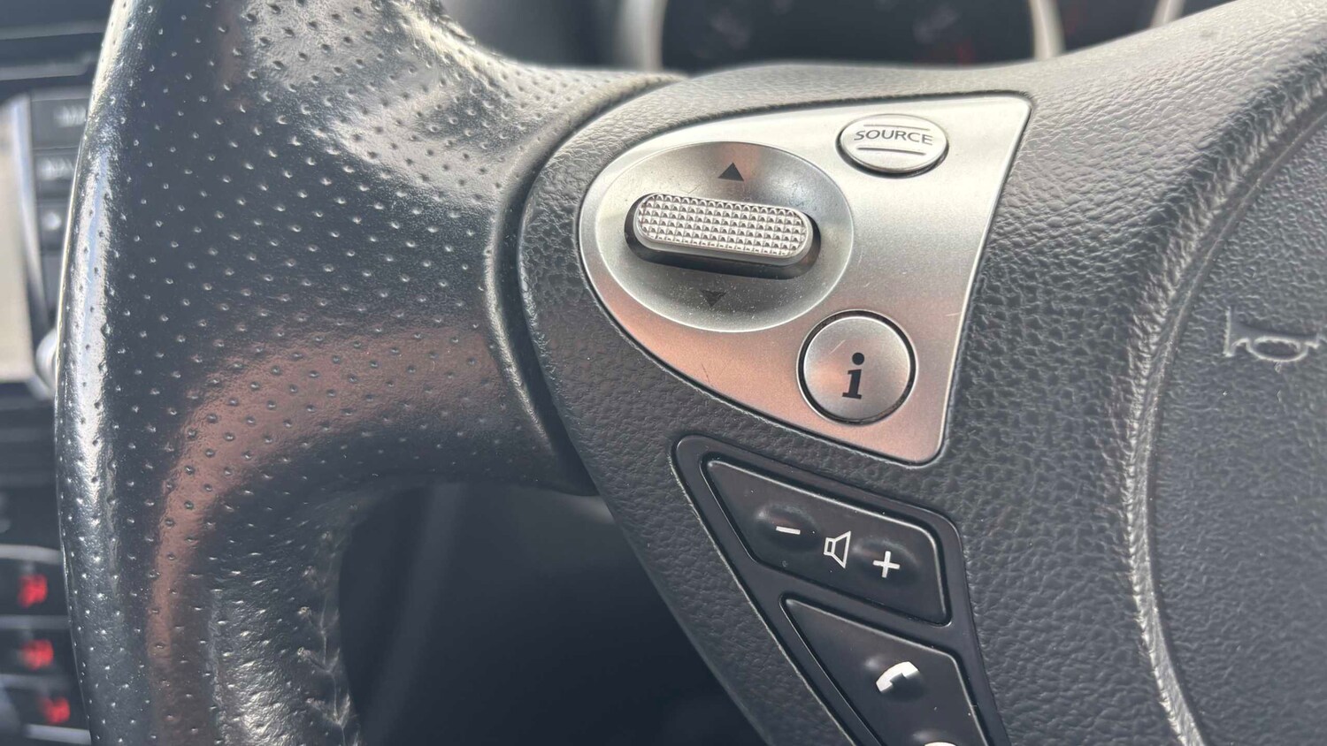 Used Nissan Juke for sale - 77857683: Photo 17