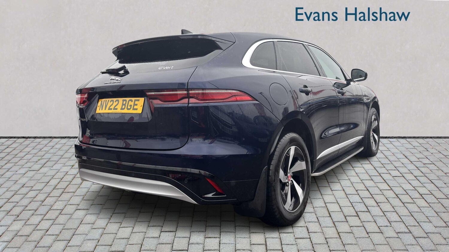 Used Jaguar F-Pace 2022 for sale - 77859582: Photo 4