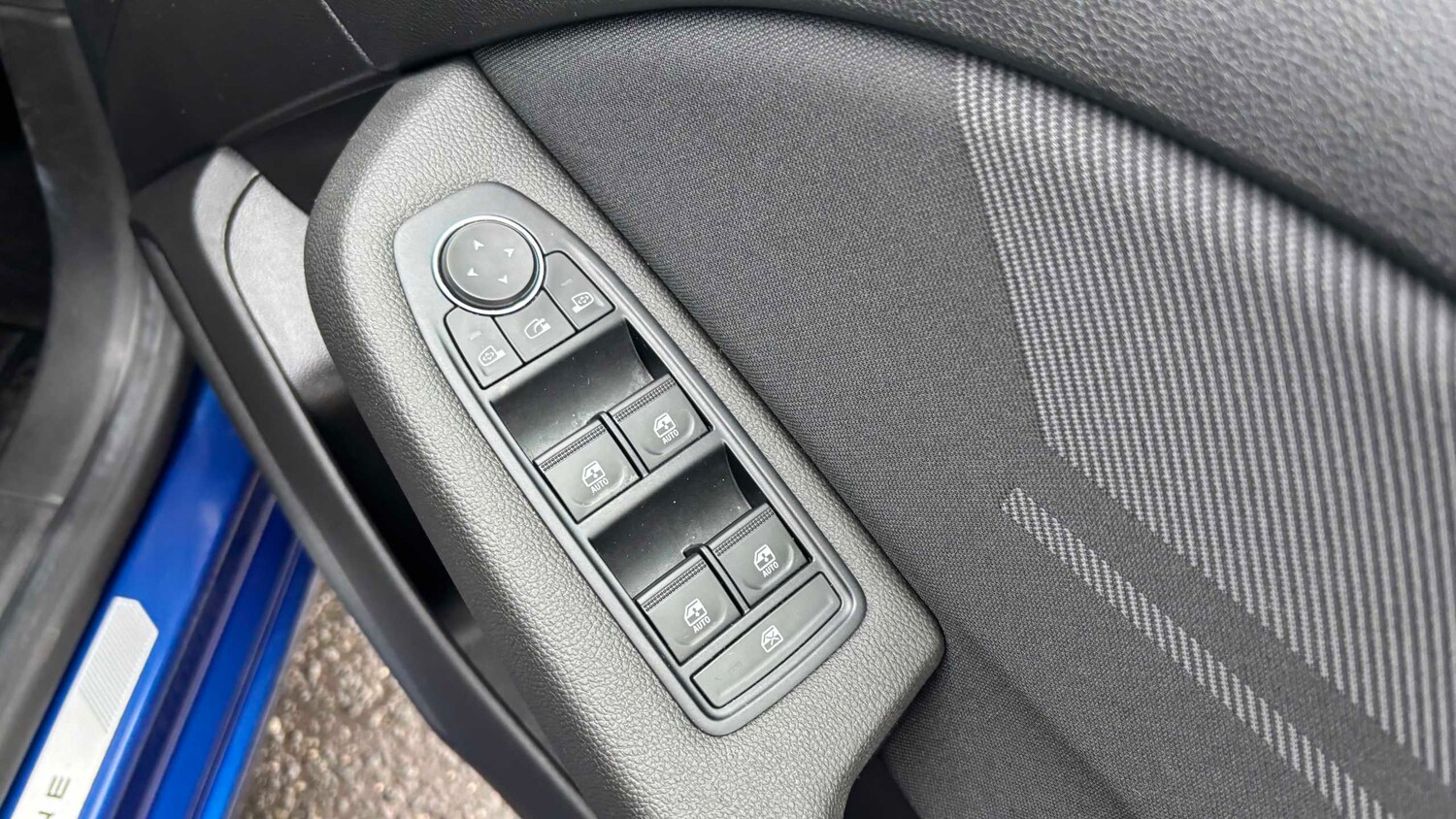 Used Renault Clio for sale - 77860095: Photo 17