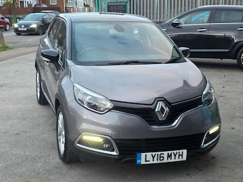 Used Renault Captur 2016 for sale - 77010160: Photo