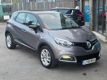 Used Renault Captur 2016 for sale - 77010160: Photo