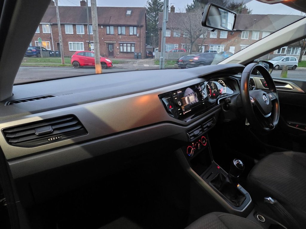 Used Volkswagen Polo 2018 for sale - 77372915: Photo 8