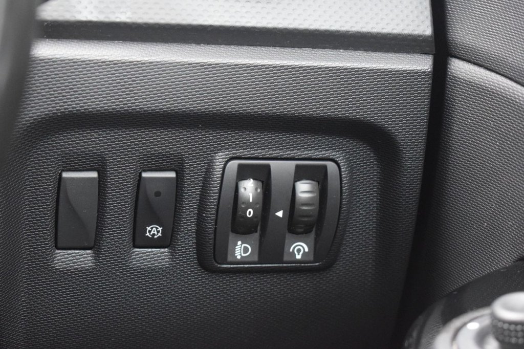 Used Renault Captur 2016 for sale - 77748431: Photo 44