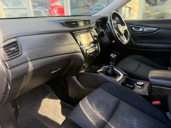 Used Nissan X-Trail 2018 for sale - 78141806: Photo