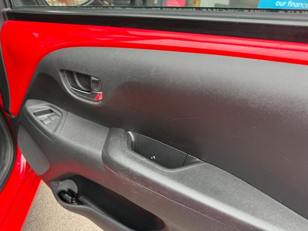 Used Toyota AYGO 2014 for sale - 76591103: Photo 23