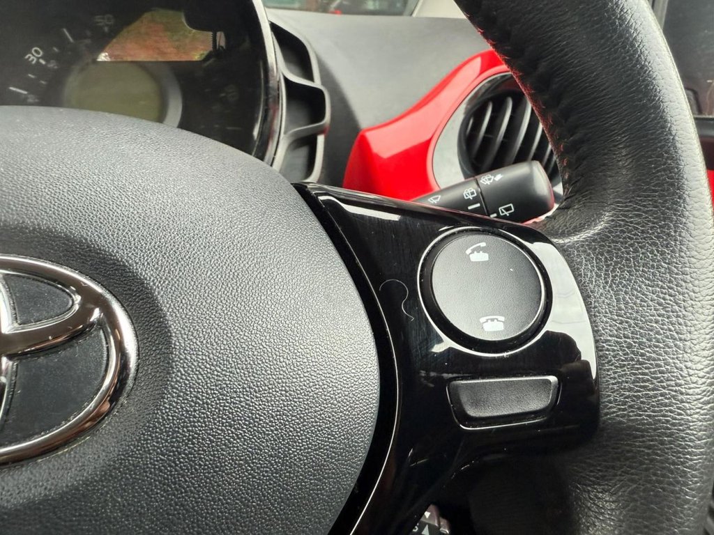 Used Toyota AYGO 2014 for sale - 76591103: Photo 28