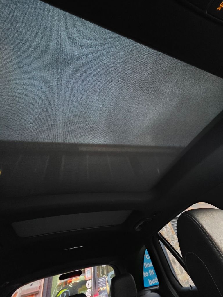 Used Mercedes-Benz GLC 2018 for sale - 76768177: Photo 32