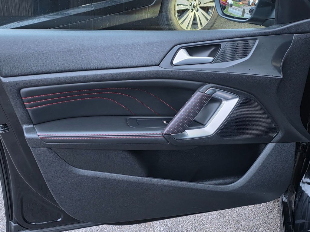 Used Peugeot 308 2018 for sale - 77280799: Photo 25