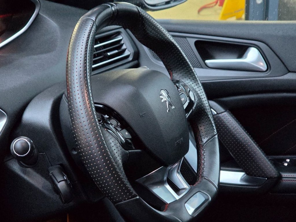 Used Peugeot 308 2018 for sale - 77280799: Photo 30